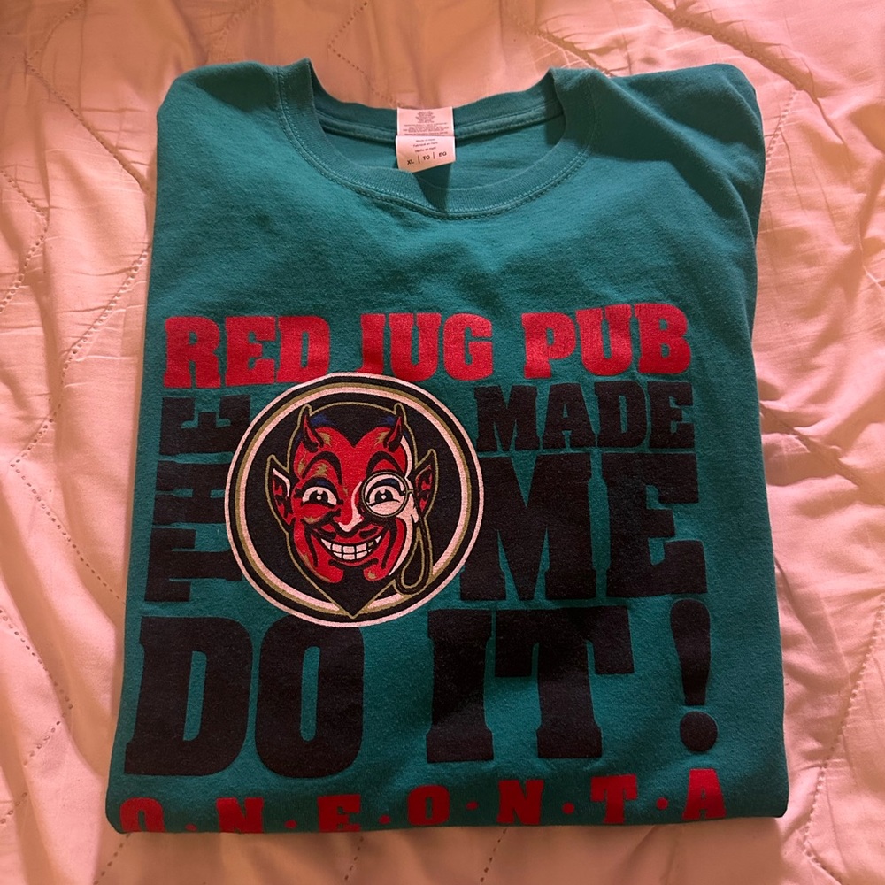 Red jug pub made me do it T shirt